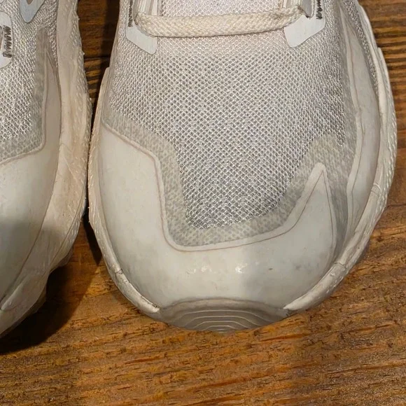 Brooks Womens Cascadia 16 Trail Running Shoes White Cream Sneakers Size 8.5 - Picture 5 of 15